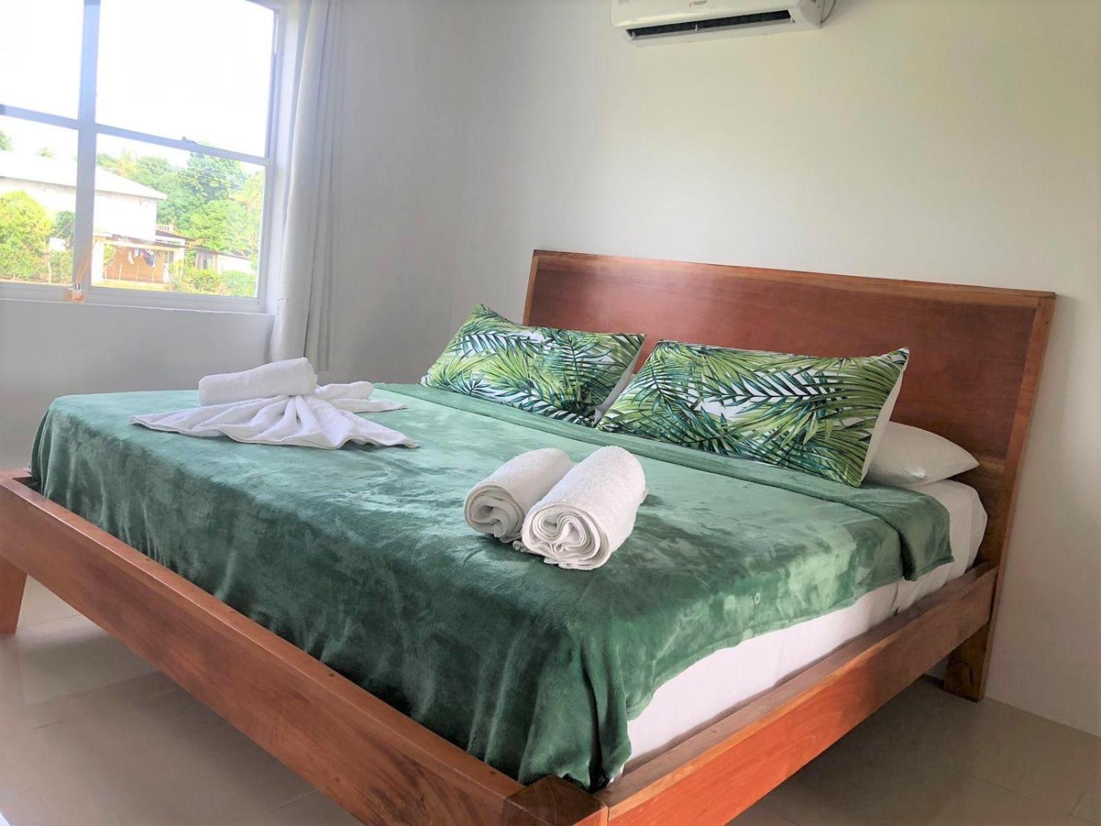 Emerald Luxe Suites South End エクステリア 写真