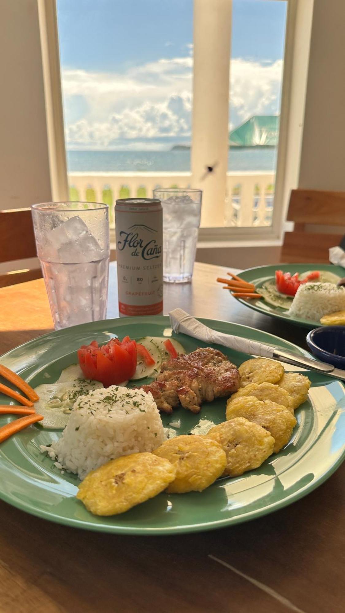 Emerald Luxe Suites South End エクステリア 写真
