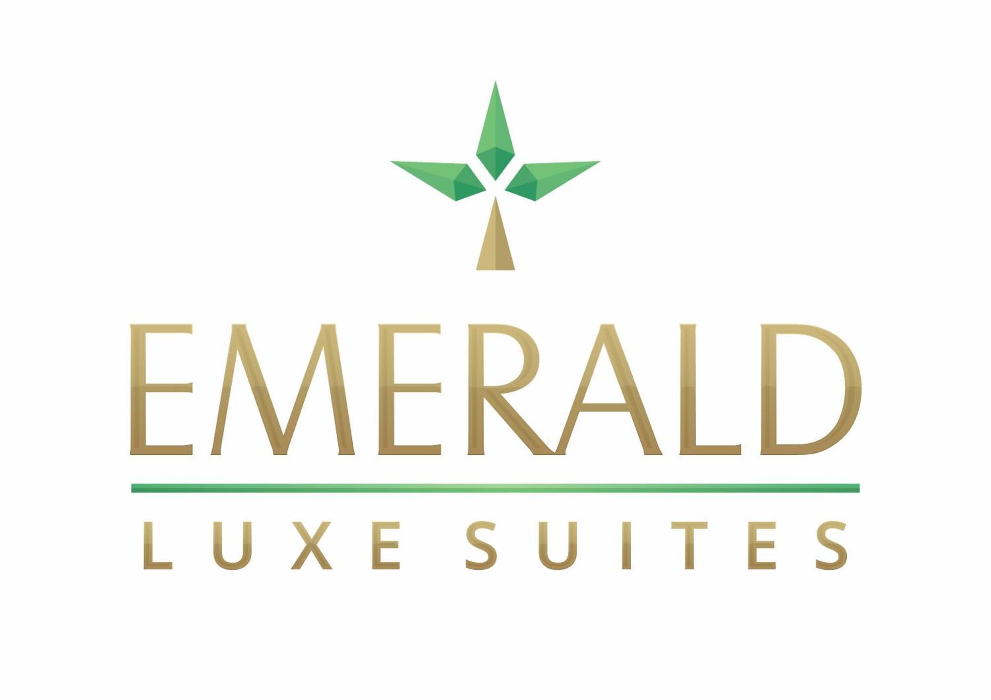 Emerald Luxe Suites South End エクステリア 写真